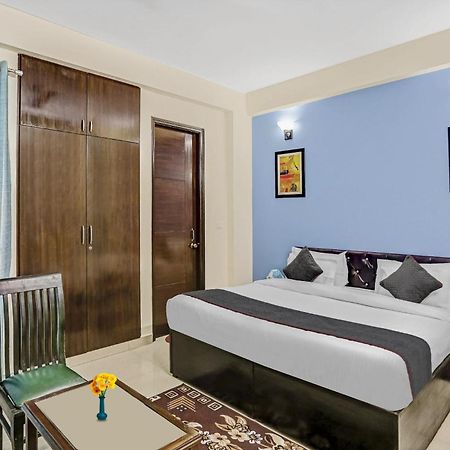 Townhouse Rumaisa Indirapuram Bagian luar foto